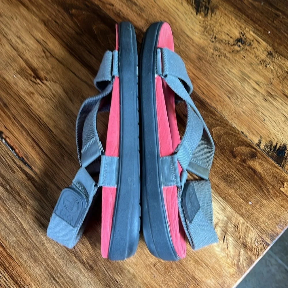 Fitflop Men’s 11 Sling Sandal Red Gray Comfort Shoe